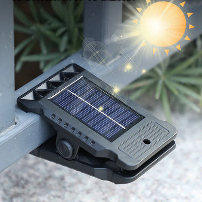 🌿 Solar clip light with motion sensor – 🔥Buy 2 now, get 1 free! Perfect for gardens, balconies, and patios! 🏡✨